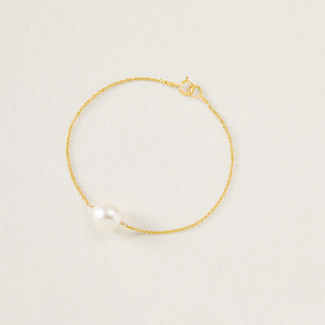 Gold Large Pearl Bracelet
