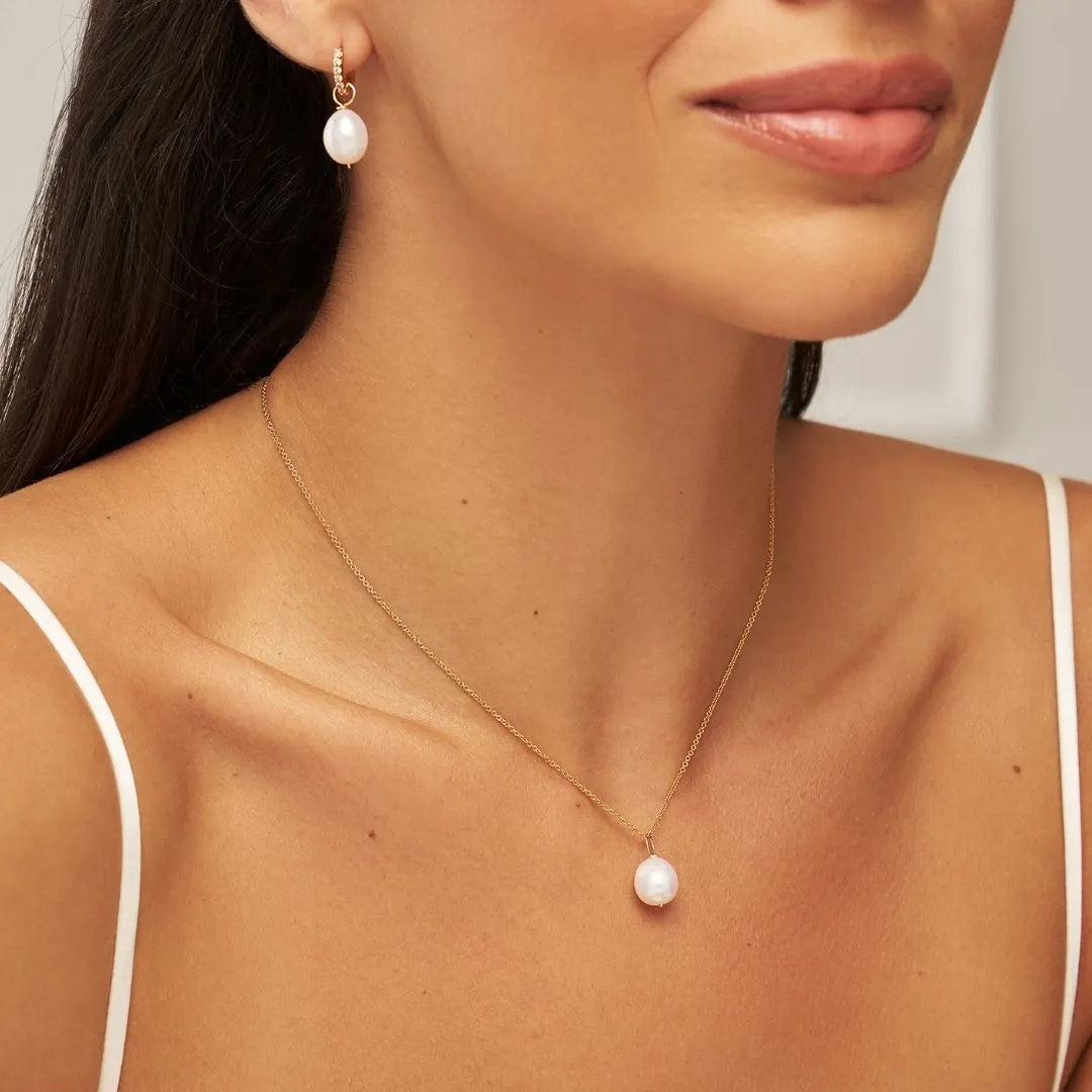 Gold Large Single Pearl Necklace