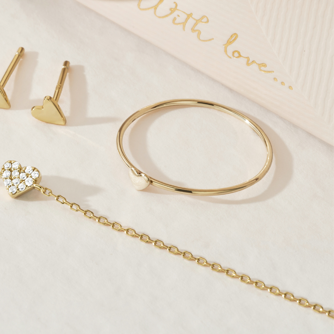 Gold Tiny Heart Ring