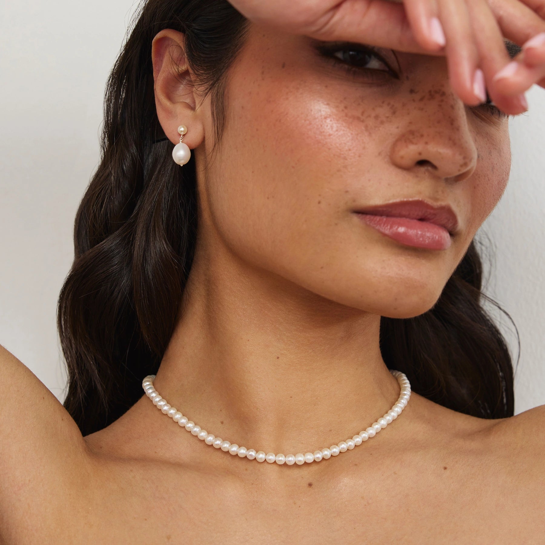 Silver Pearl Choker