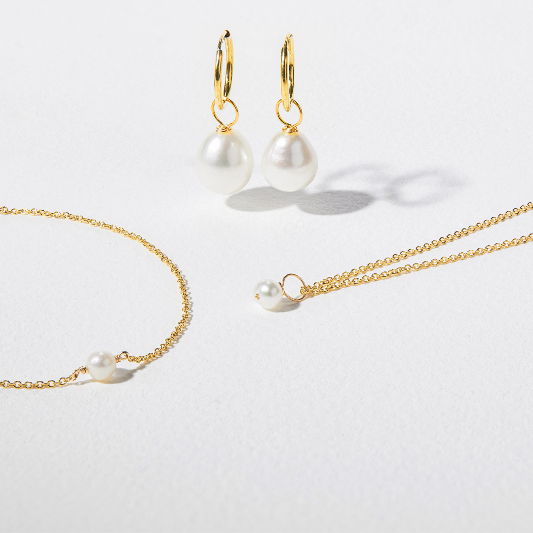 Gold Single Pearl Bracelet