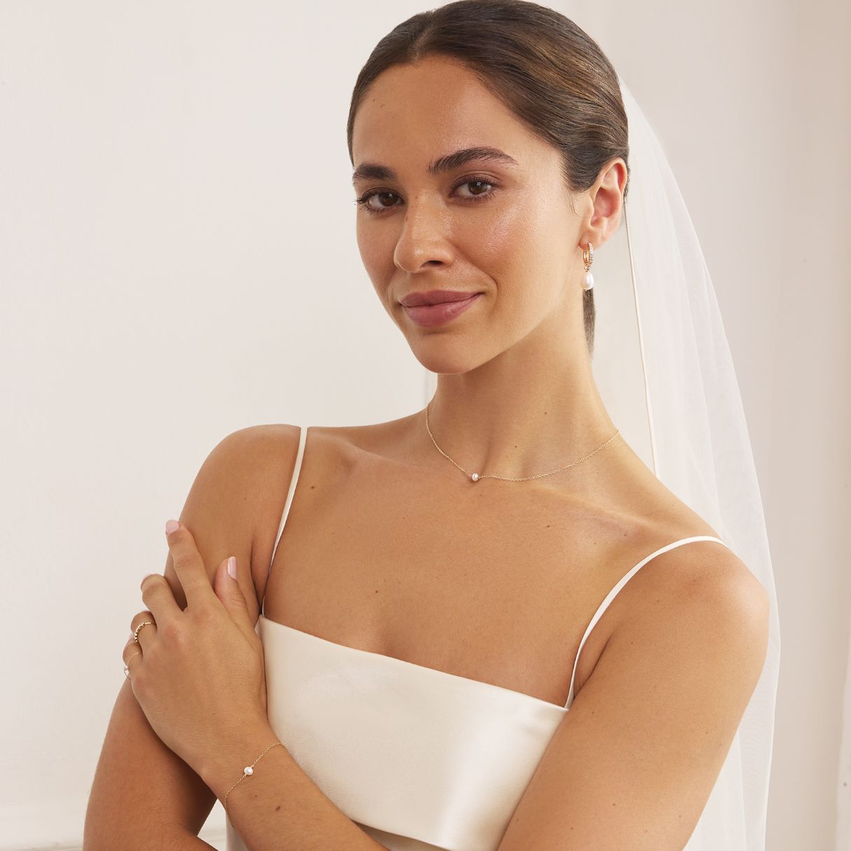 Gold Single Pearl Choker and Bracelet Gift Set