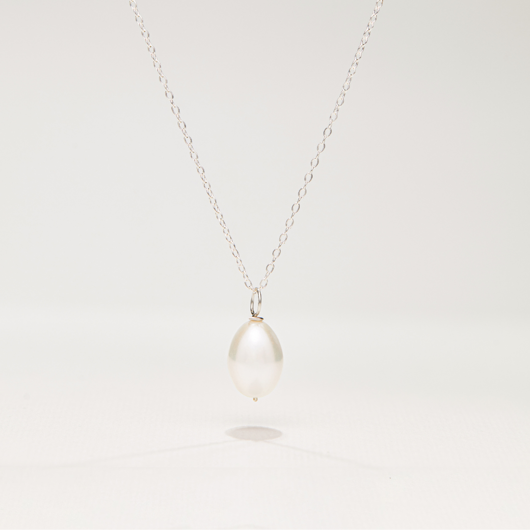 White Gold Large Single Pearl Necklace