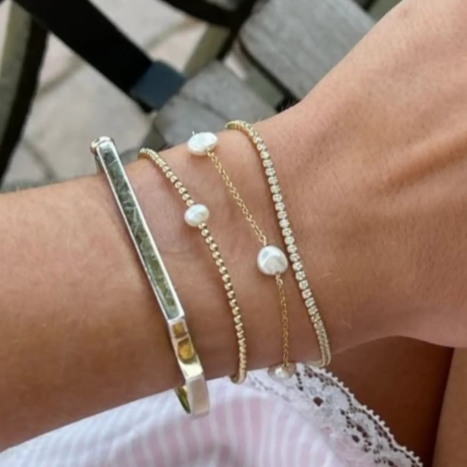 Gold Beaded Single Pearl Bracelet