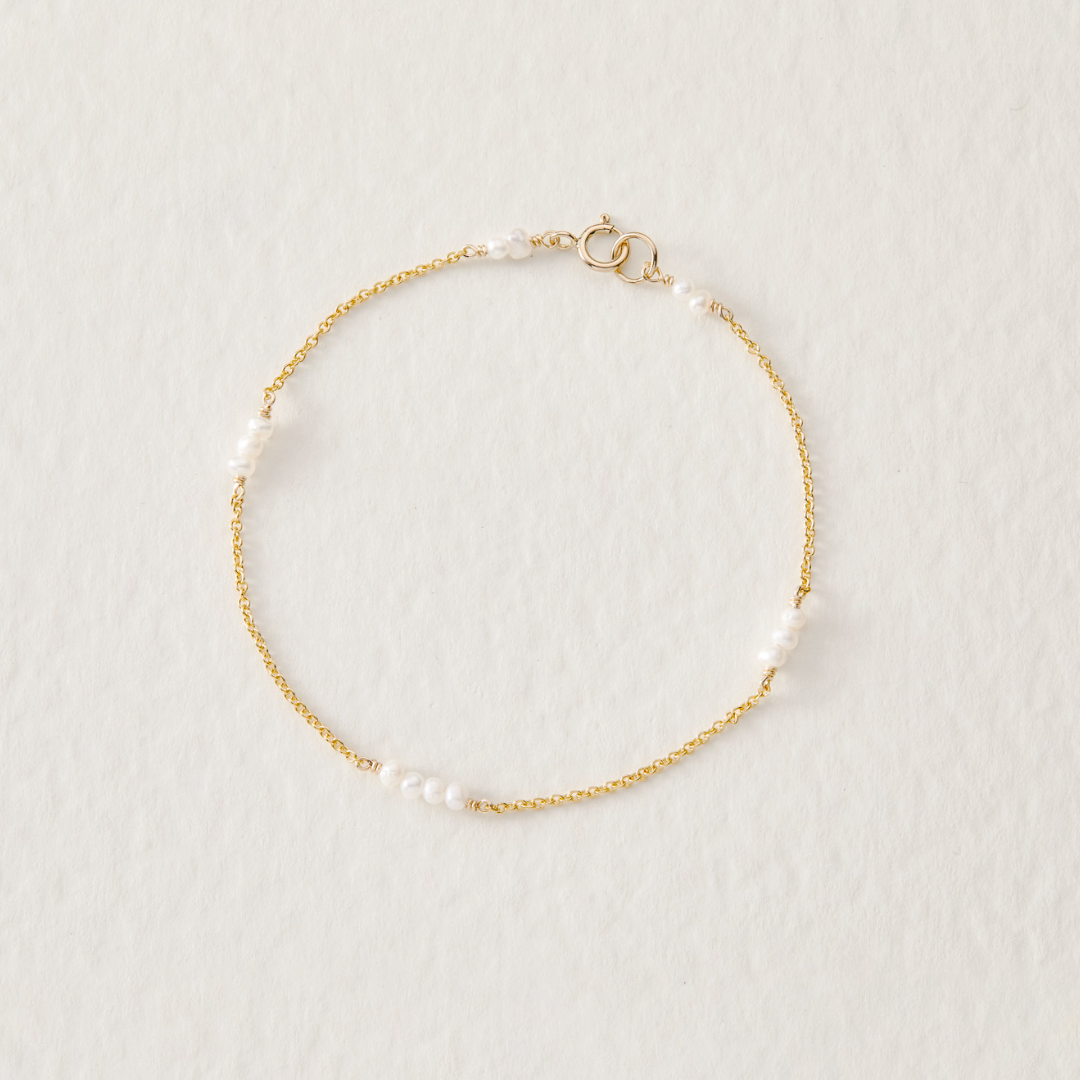 Gold Mini Pearl Bracelet