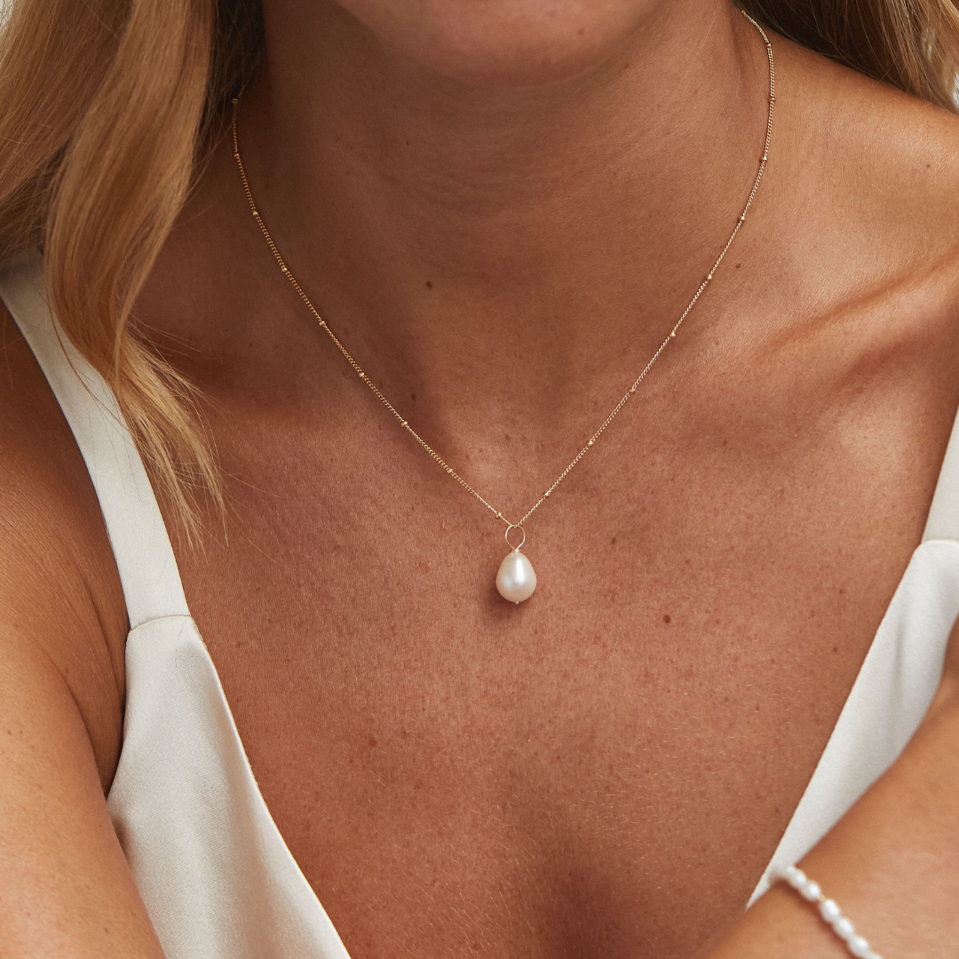 Gold Large Pearl Satellite Necklace