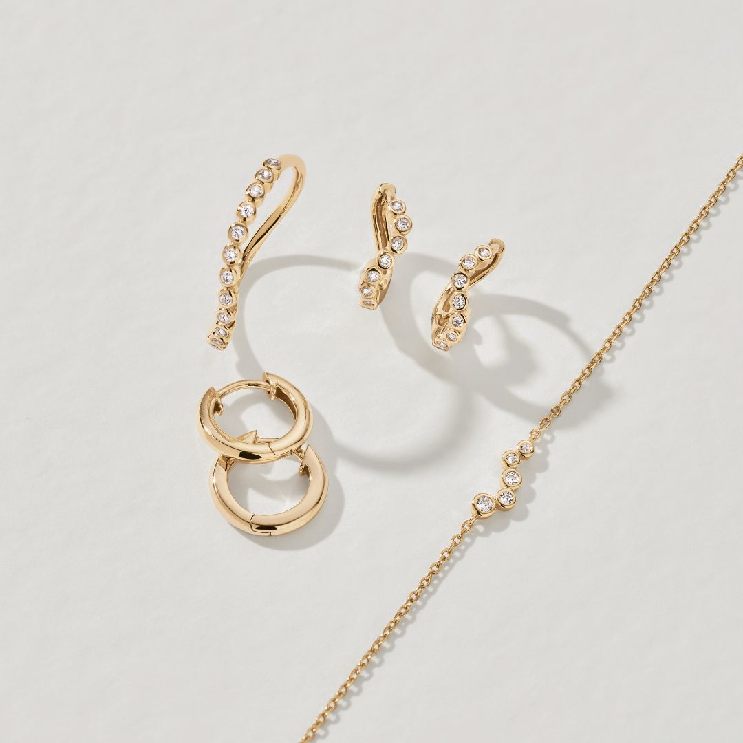 Gold Diamond Style Wave Ring