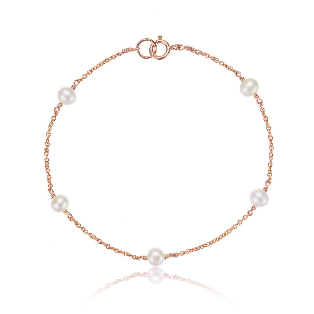 Lilly Pearl Bracelet in Gold main image 1