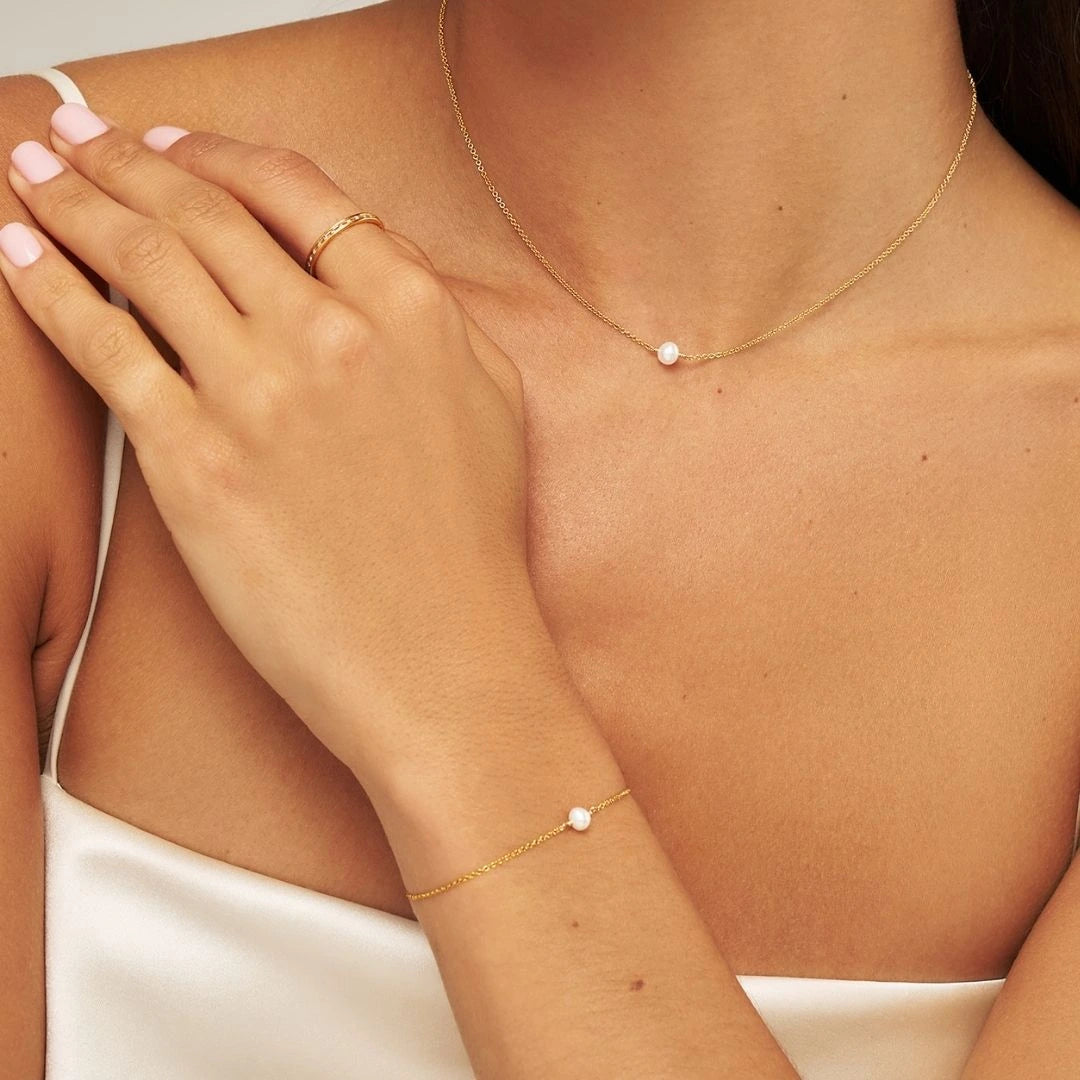Gold Single Pearl Choker