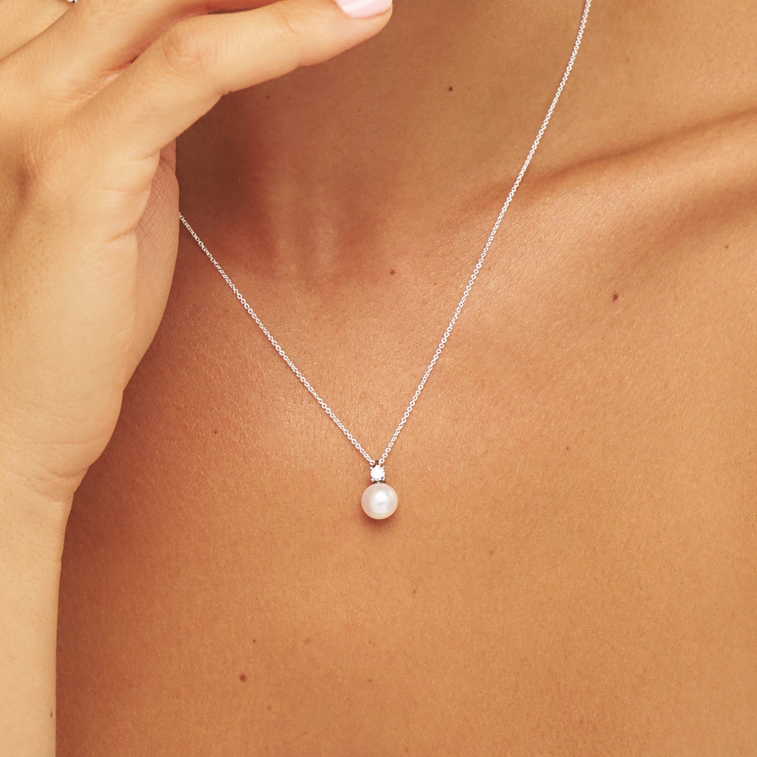 Silver Diamond Style and Pearl Necklace