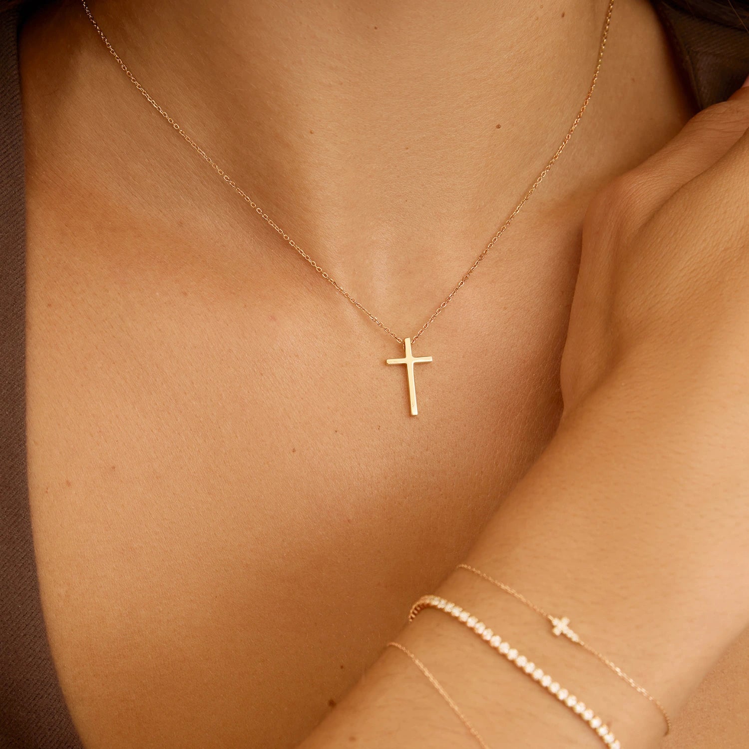 Gold Thread-through Cross Necklace
