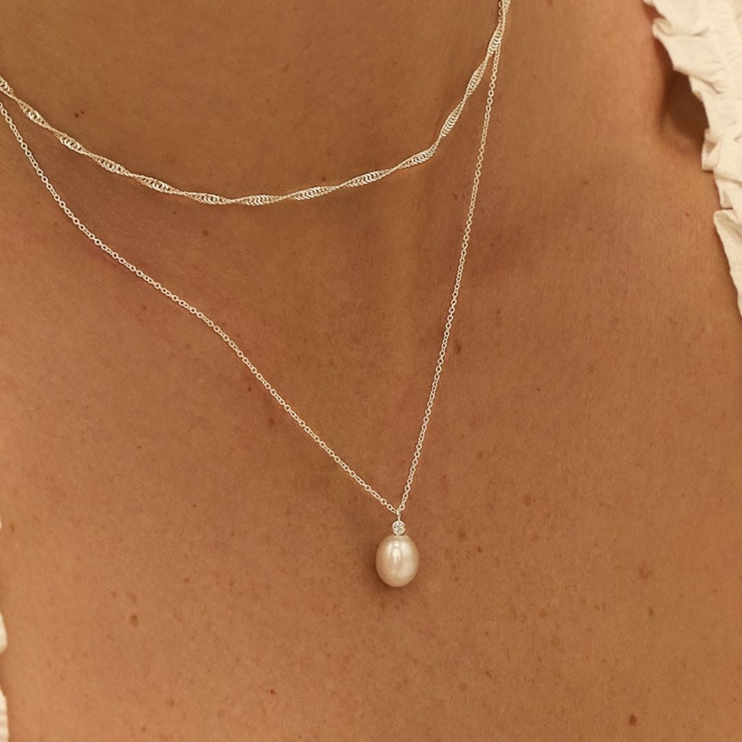 Silver Single Diamond Style Pearl Necklace