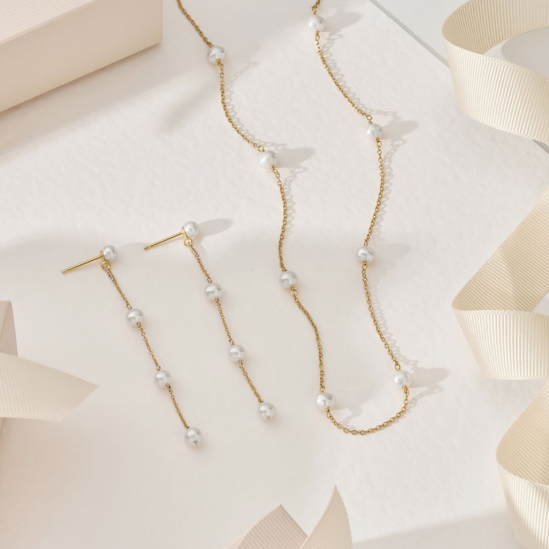 Gold Four Pearl Drop Earrings and Ten Pearl Choker Gift Set