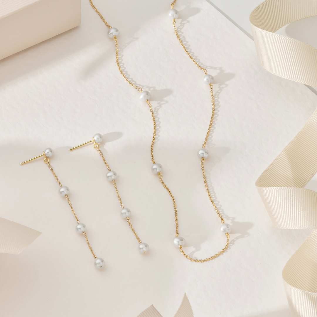 Gold Four Pearl Drop Earrings and Ten Pearl Choker Gift Set