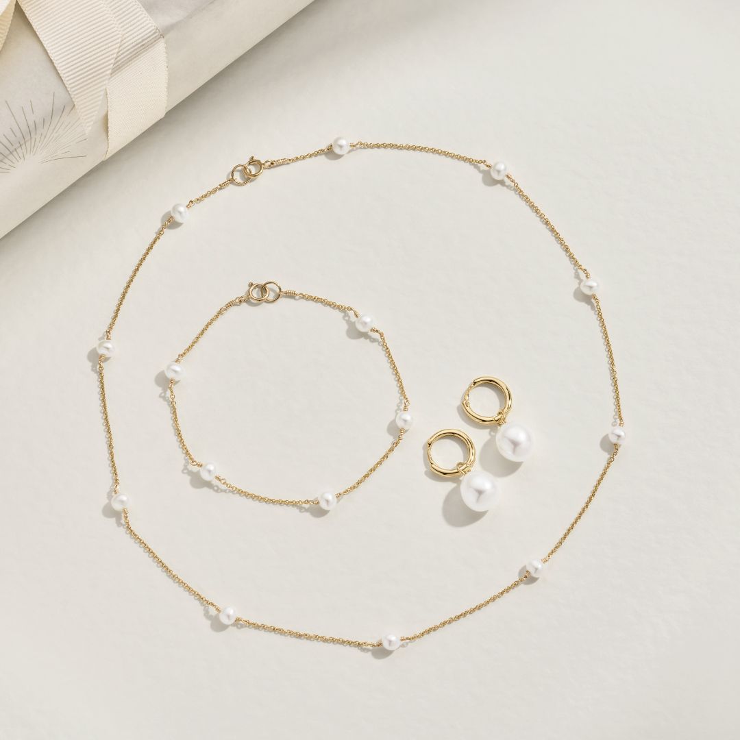 Gold Five Pearl Bracelet