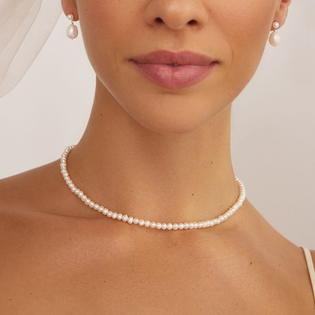 Silver Pearl Choker