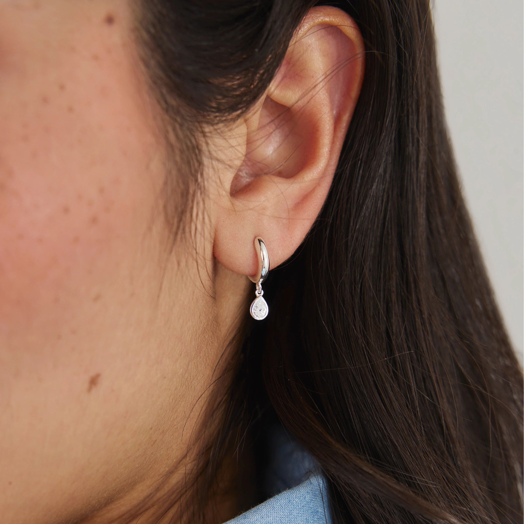 Gold Mini Teardrop Huggie Hoop Earrings