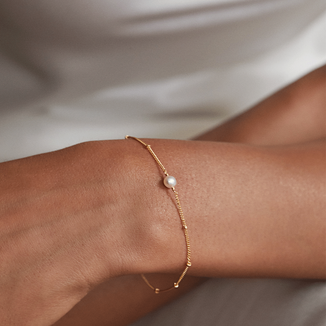 Gold Satellite Pearl Bracelet