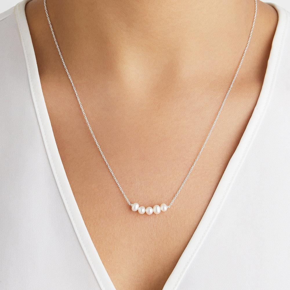 White Gold Pearl Cluster Necklace