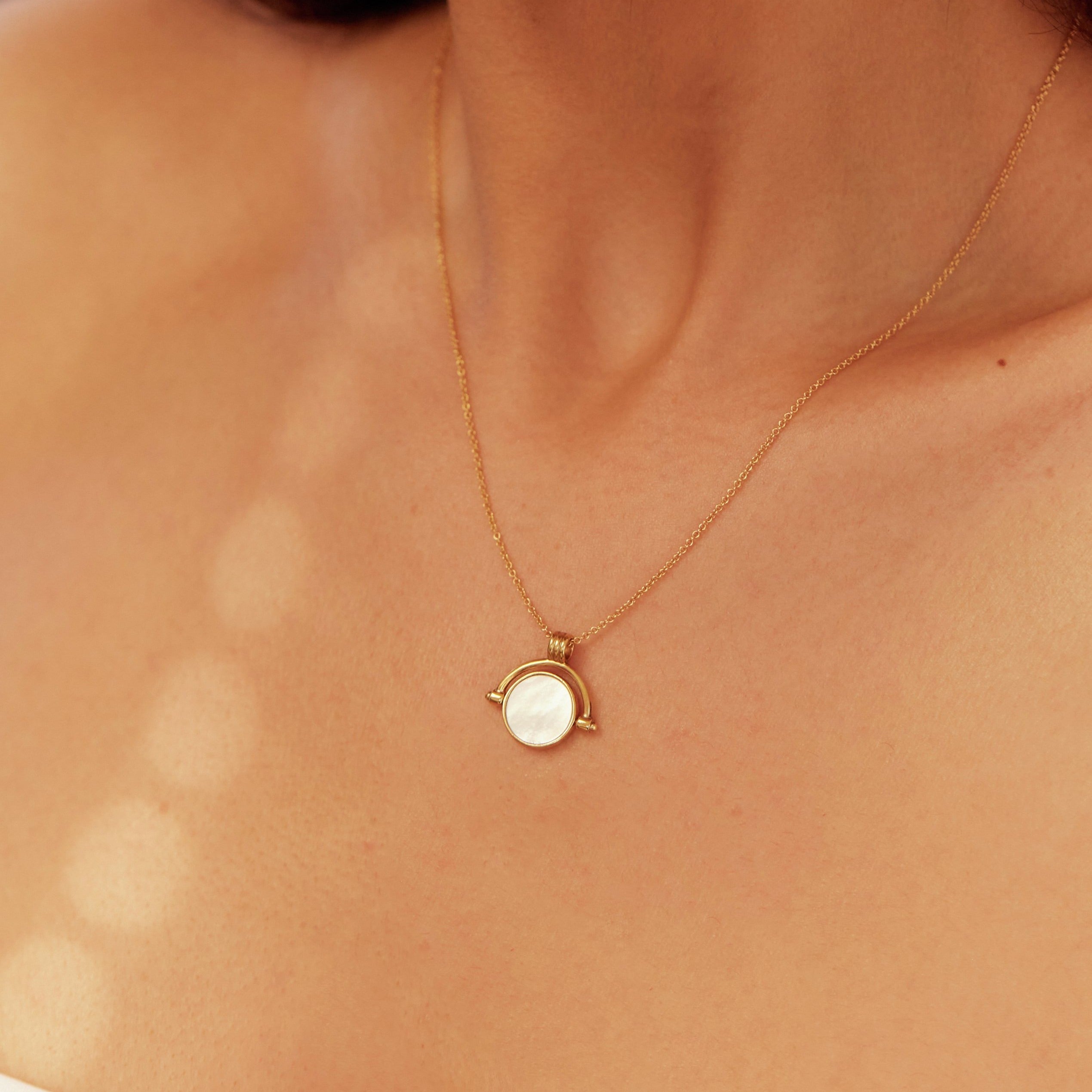 Silver Mother of Pearl Spinning Disc Necklace